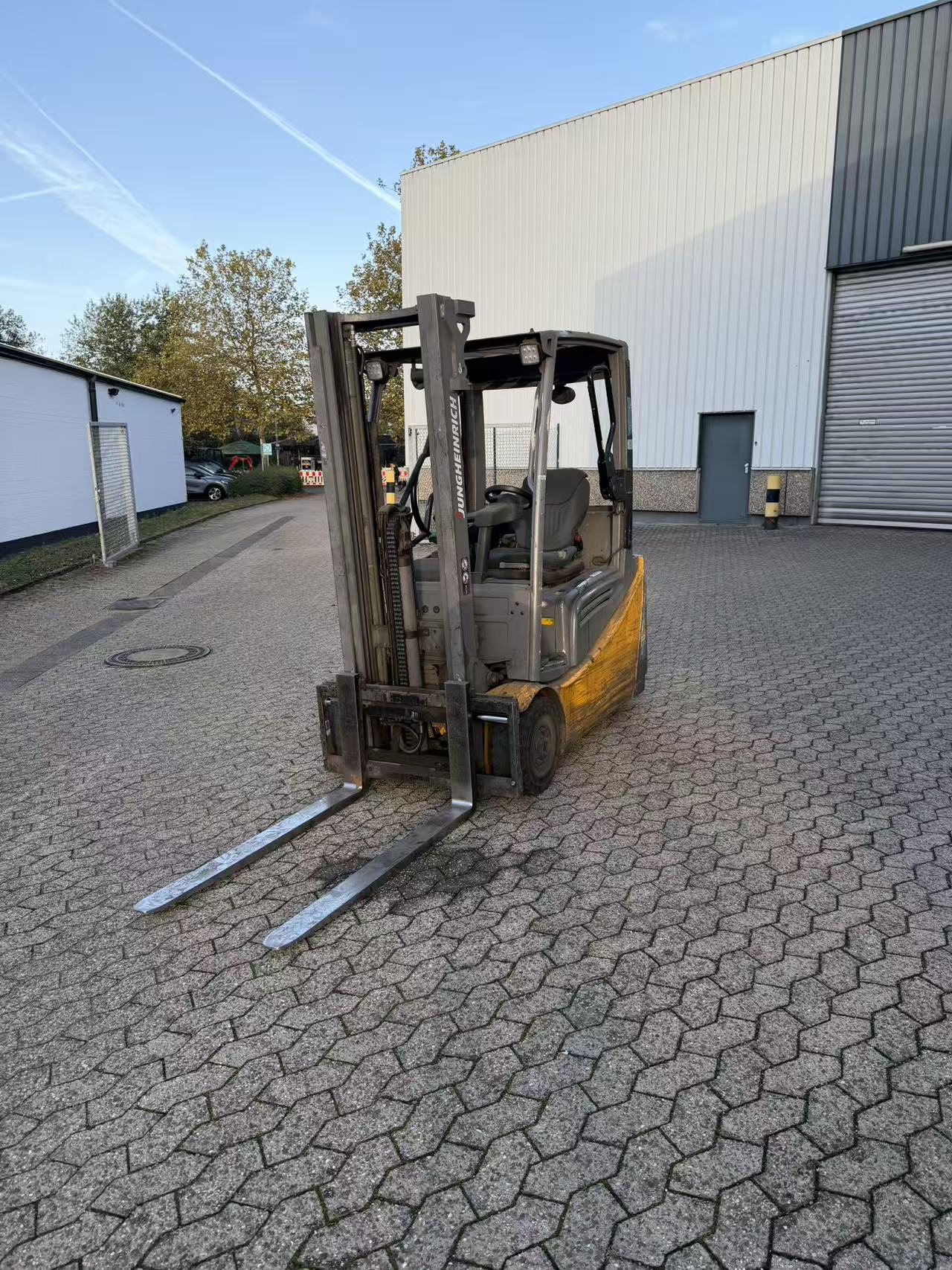 EFG216 GE 115 310ZZ